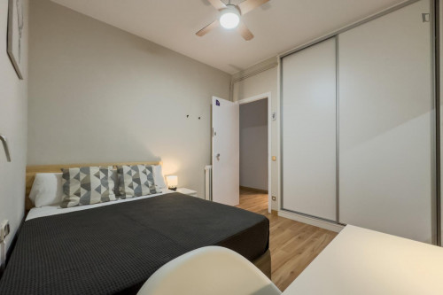Welcoming single bedroom close to La Salle Campus Barcelona