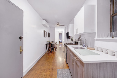 The Myrtle House - Gallery - 9