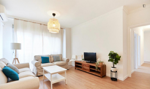 Spacious single bedroom in Tiro de Línea - Gallery - 24
