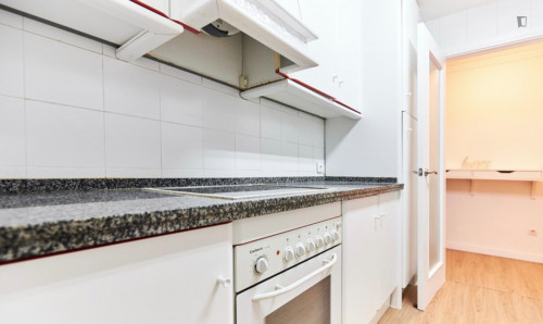 Spacious single bedroom in Tiro de Línea - Gallery - 12