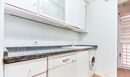 Spacious single bedroom in Tiro de Línea