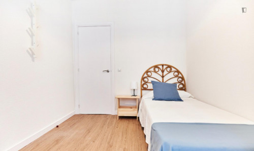 Spacious single bedroom in Tiro de Línea - Gallery - 26