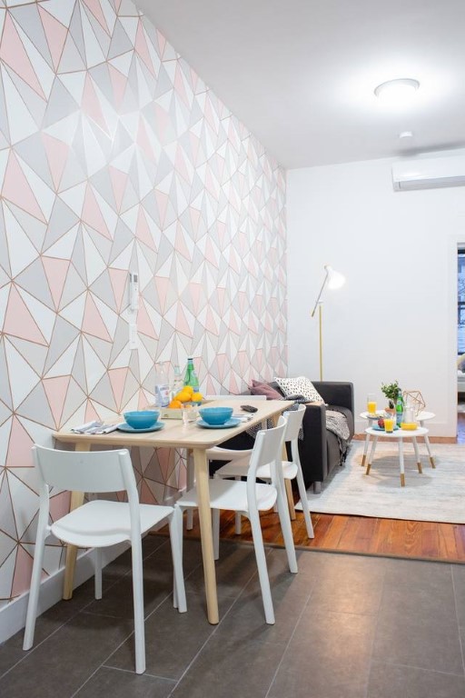Large Private Room With Desk - 21