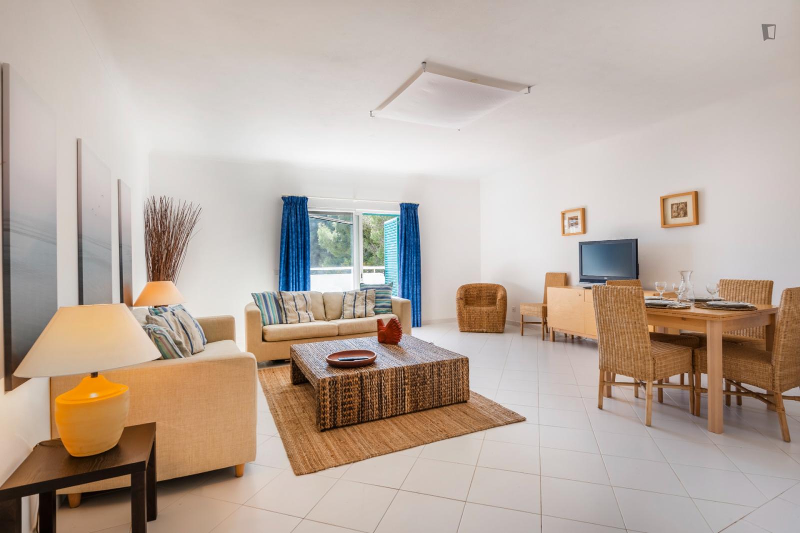  Beautiful And Sunny 2-Bedroom Flat In Portimão  -  Beautiful and sunny 2-bedroom flat in Portimão  - Gallery -  1