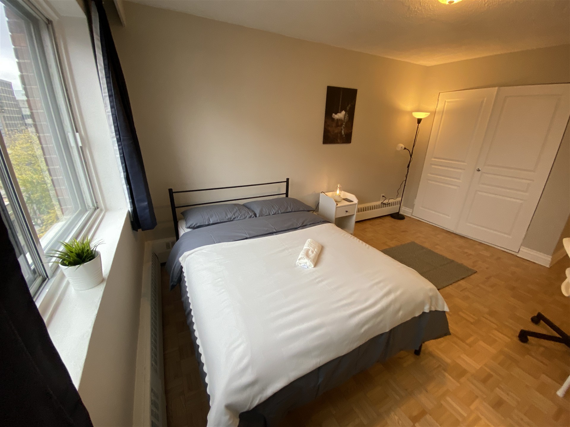 Montreal -  Drummond St