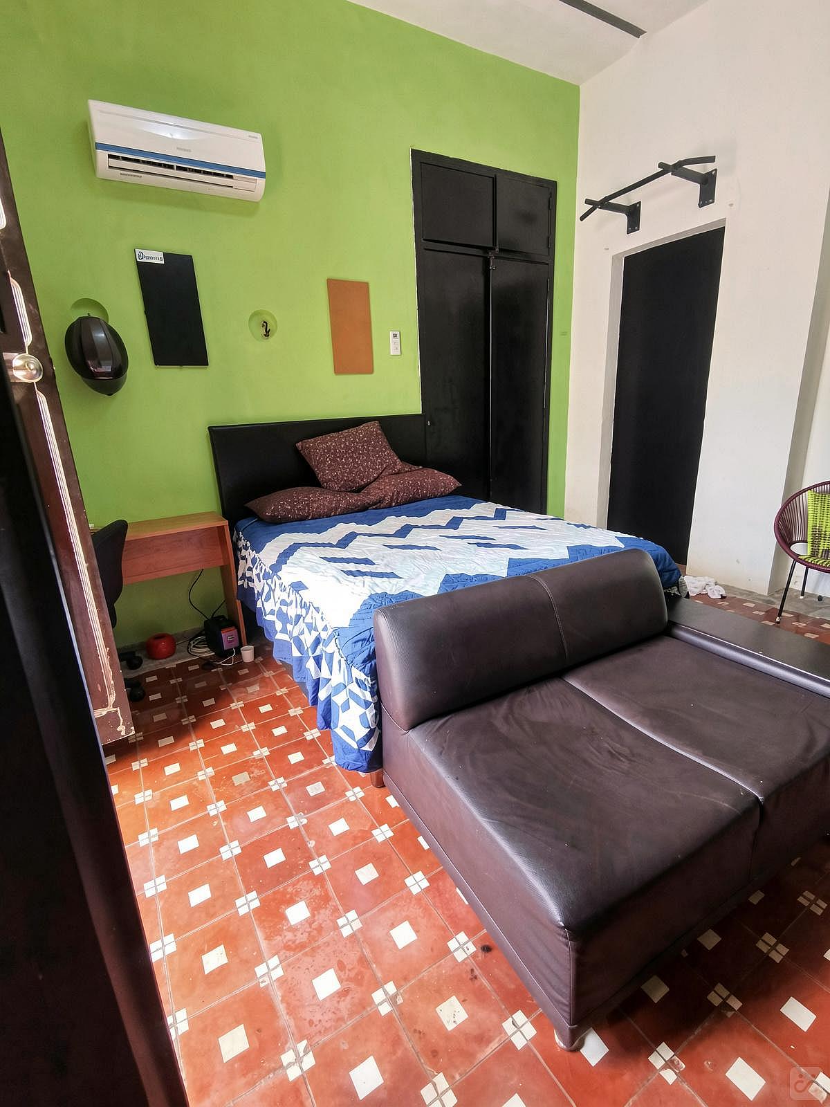Private Room Queen - 24