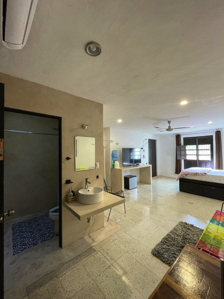 Independent Private Room - 11