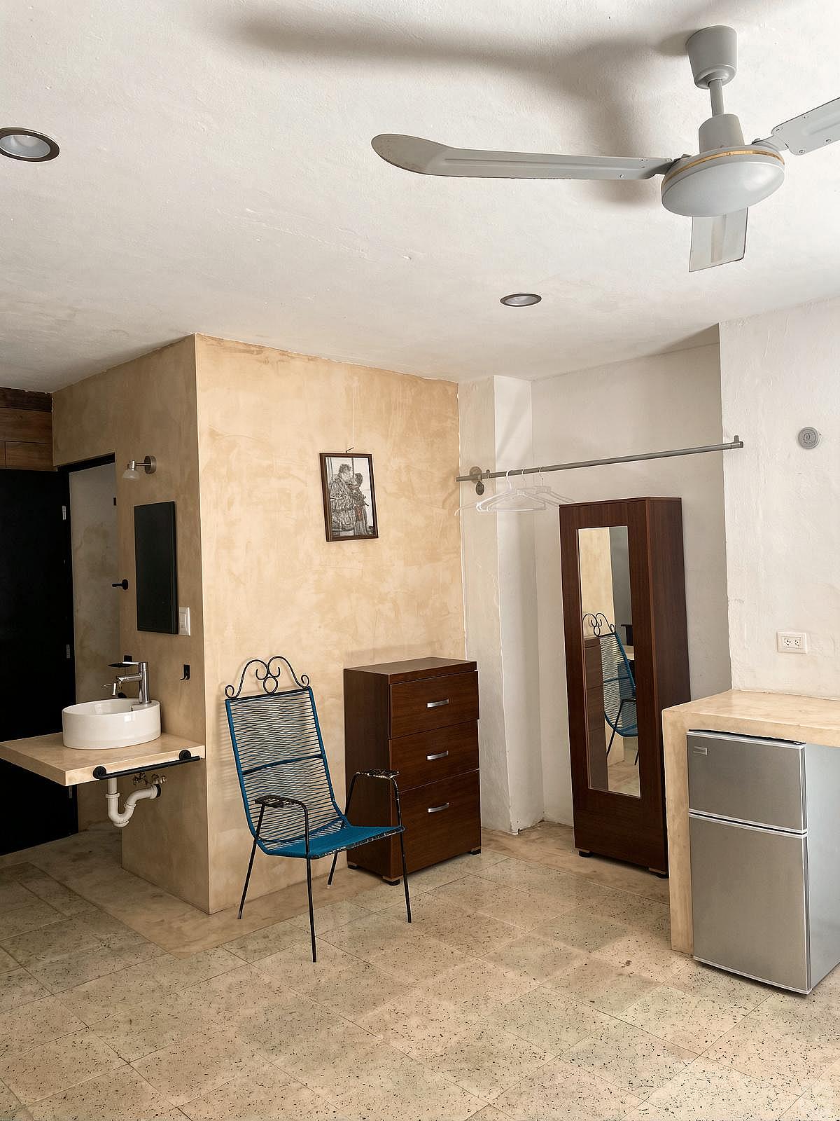 Independent Private Room - 40