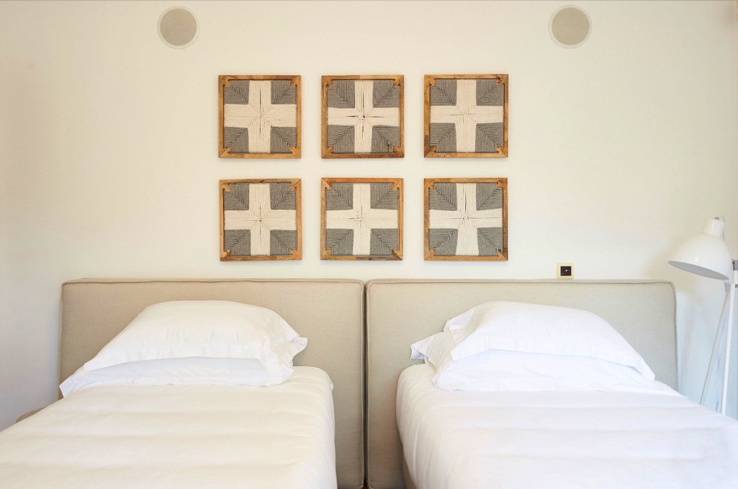 Private Room 1 - 11