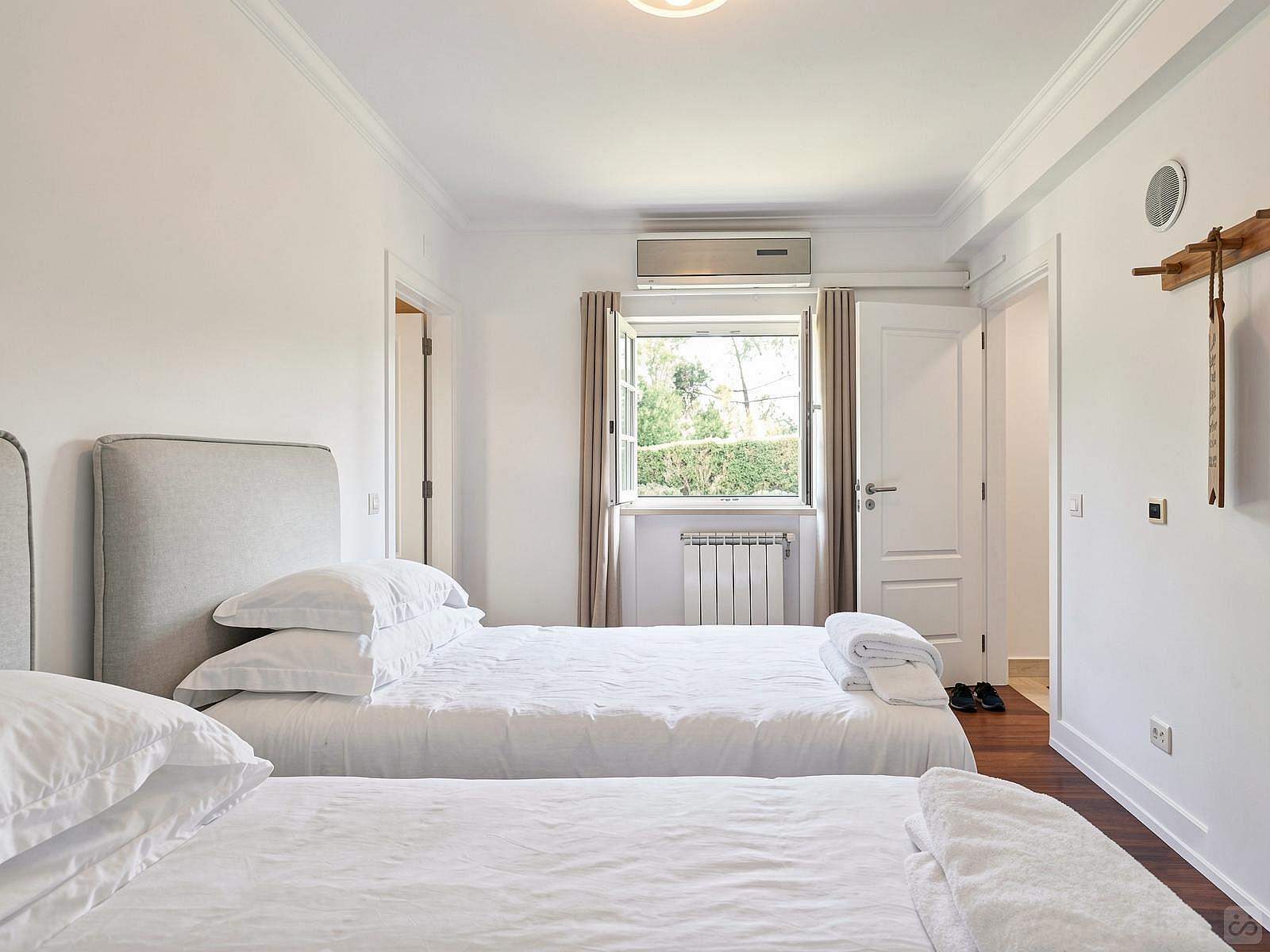 Private Room 1 - 30
