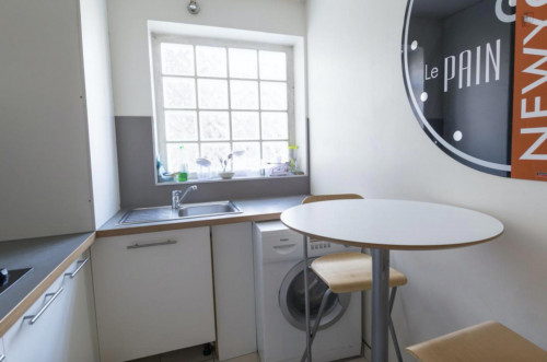 Chambre individuelle dans un appartement partagé ( 3 chambres )