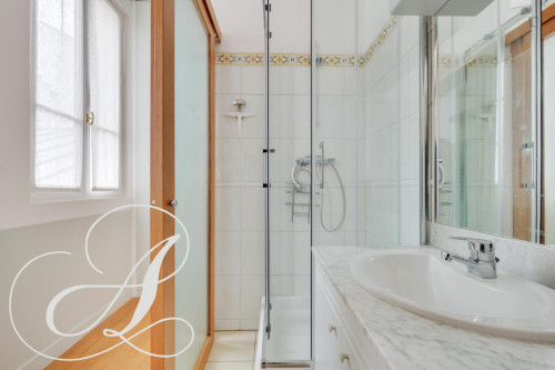 Wonderful apartment close to Gare Saint-Lazare  - Gallery -  5