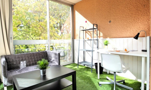 Double bedroom close to Jardin de Mathilde