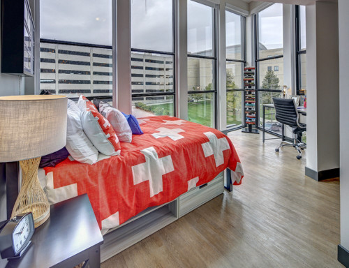 Campus Edge on Pierce - Gallery - 25