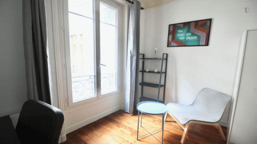 Appealing double bedroom near Parc Sainte-Périne