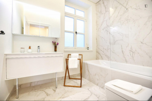Luxury 2 Bedroom Apartment in the Heart of Baixa de Lisboa - Gallery - 23