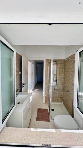 Amazing flat close to Instituto Superior De Engenharia - Gallery - 16