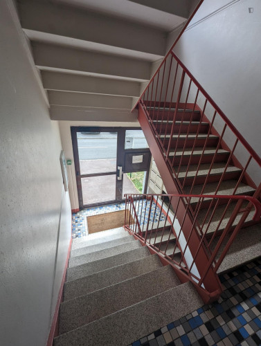 Private bedroom in nice flat shared with 2 french students next to the metro - Gallery - 10