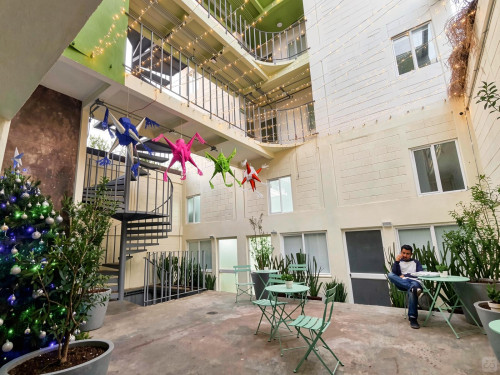 Aguila Collective - Gallery - 111