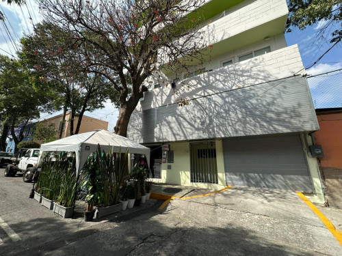 Aguila Collective - Gallery - 92