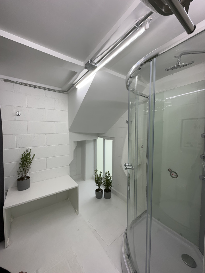 Private Two-Level Loft - 23