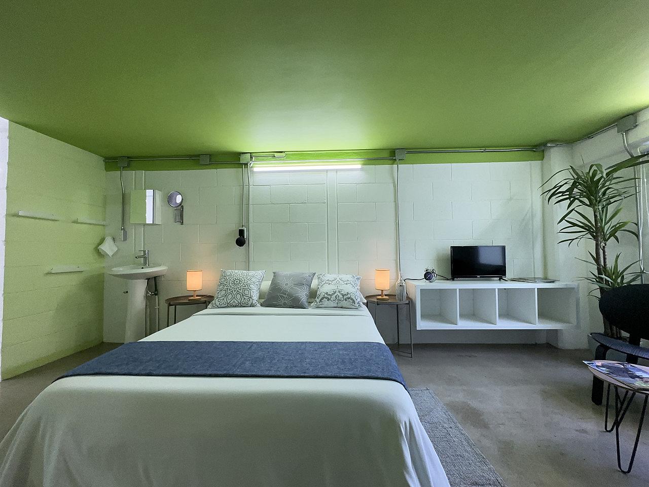 Private Two-Level Loft - 26