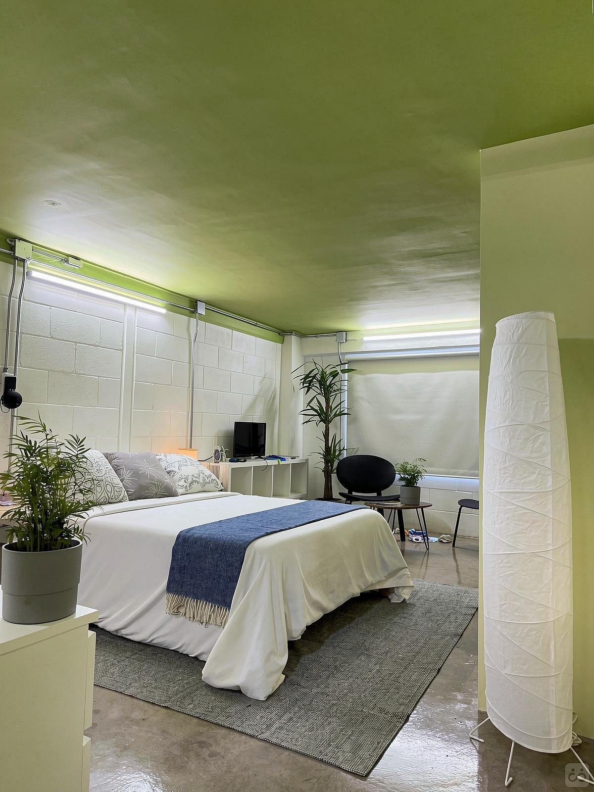 Private Two-Level Loft - 52