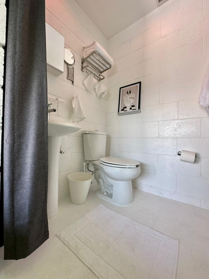 Private Room With Patio - 32