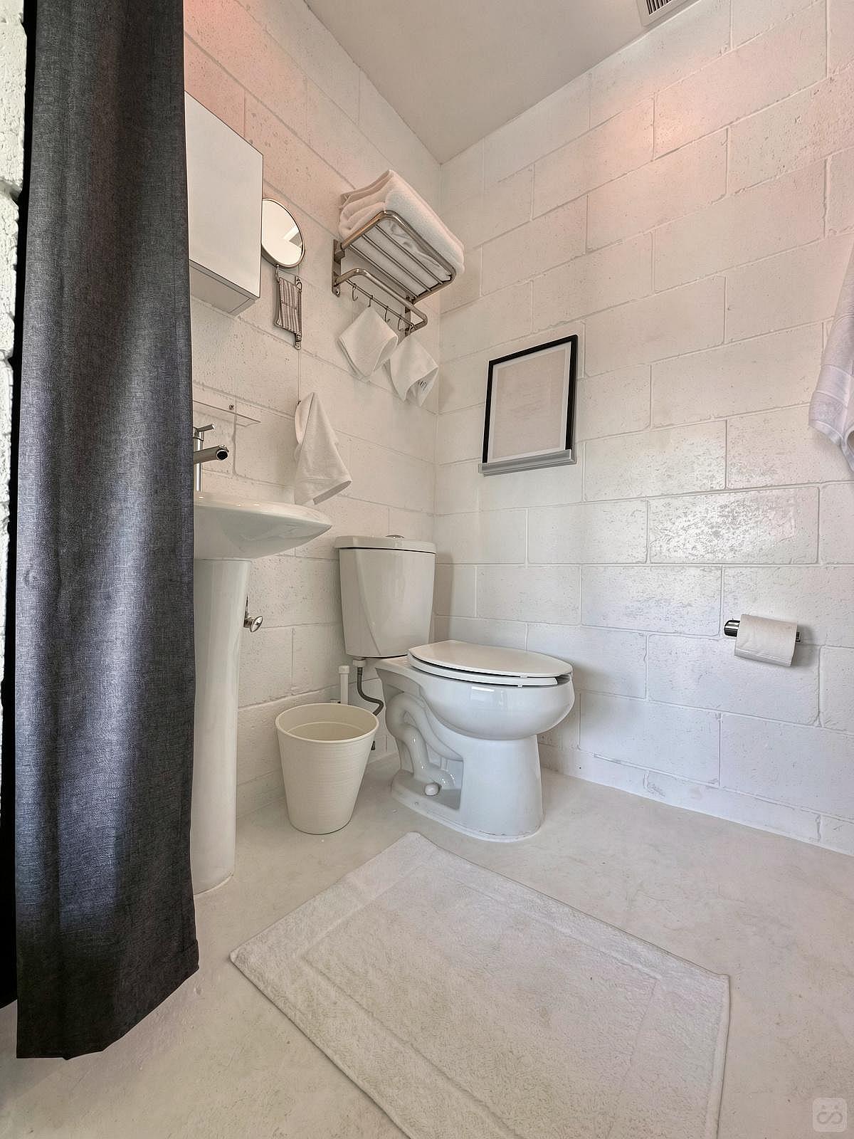 Private Room With Patio - 68
