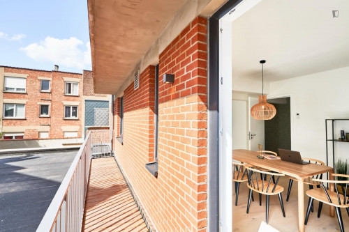 Luminous Double Bedroom Apartment in Brussels - Gallery - 9