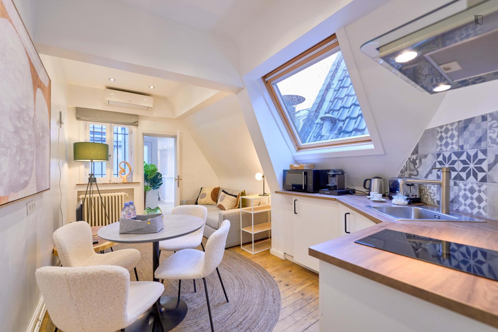  Lovely 2-Bedroom Apartment Near The Grand Place  -  Lovely 2-bedroom apartment near the Grand Place  - Gallery -  1