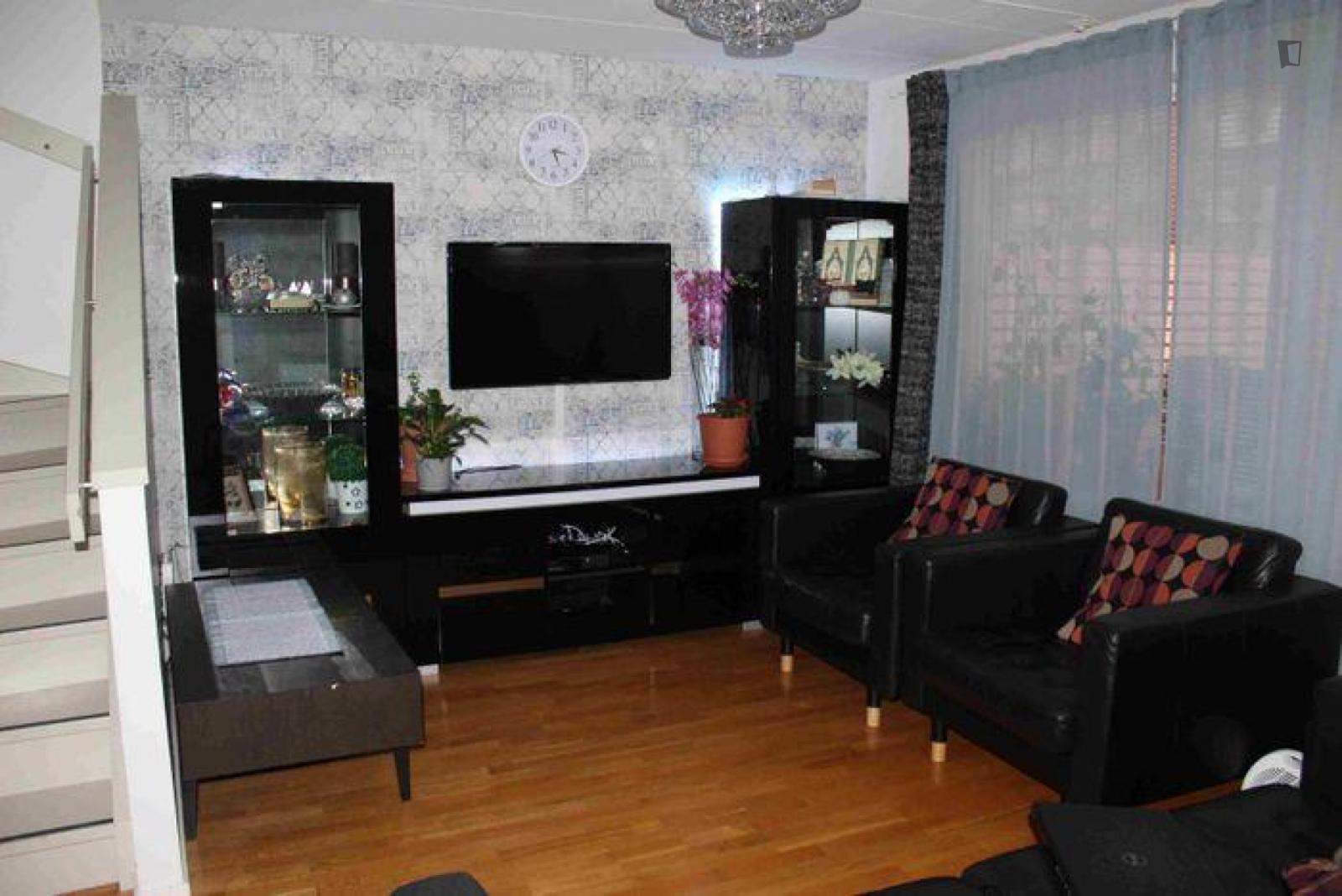 Very Cosy 3-Bedroom House In Biskopsgården - 1