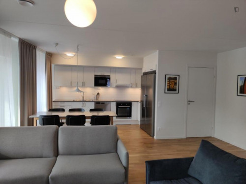 Inviting 2-bedroom apartment next to Varvsparken - Gallery - 5
