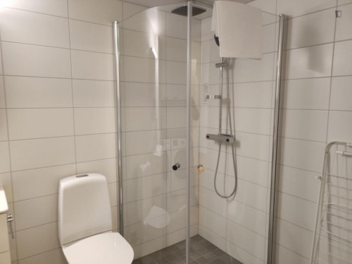 Inviting 2-bedroom apartment next to Varvsparken - Gallery - 6