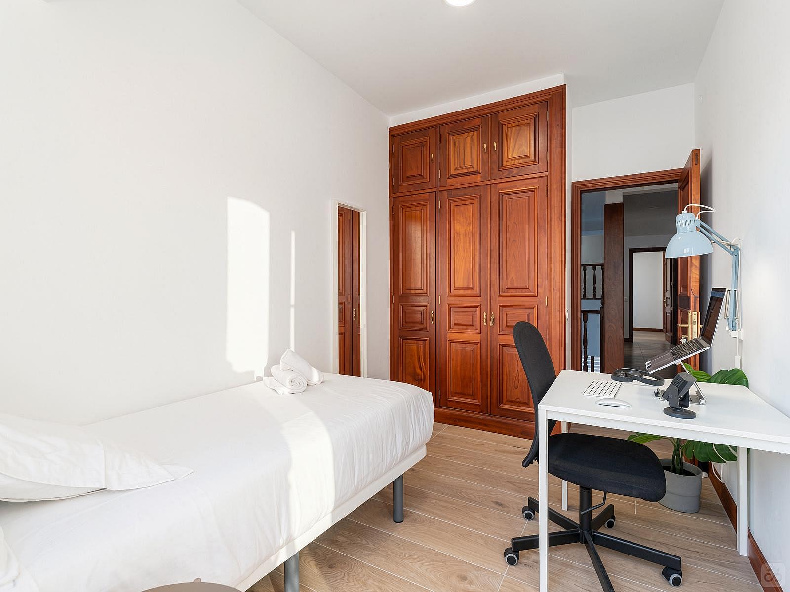 Room (D) Single Bed( 100cm X 200cm) - 30