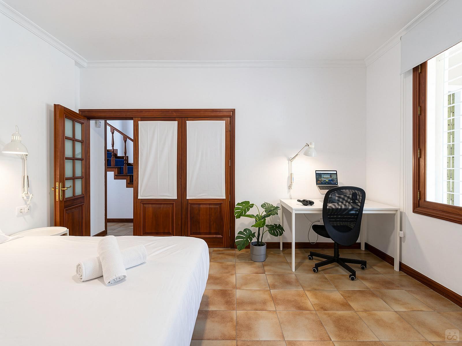 Room (A) Double Bed (150 Cm X 200cm) - 26