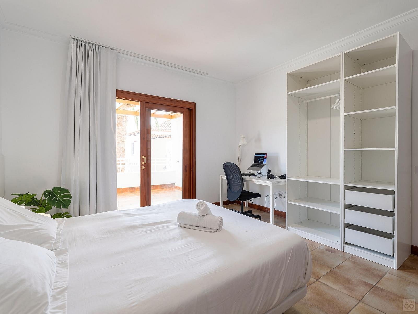 Room (C) Twin Bed 2X (100cm X 200cm) - 26