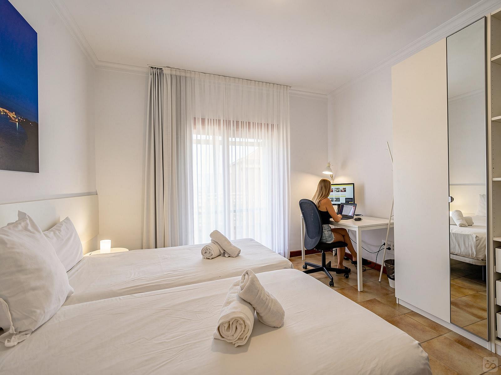Room (C) Twin Bed 2X (100cm X 200cm) - 27