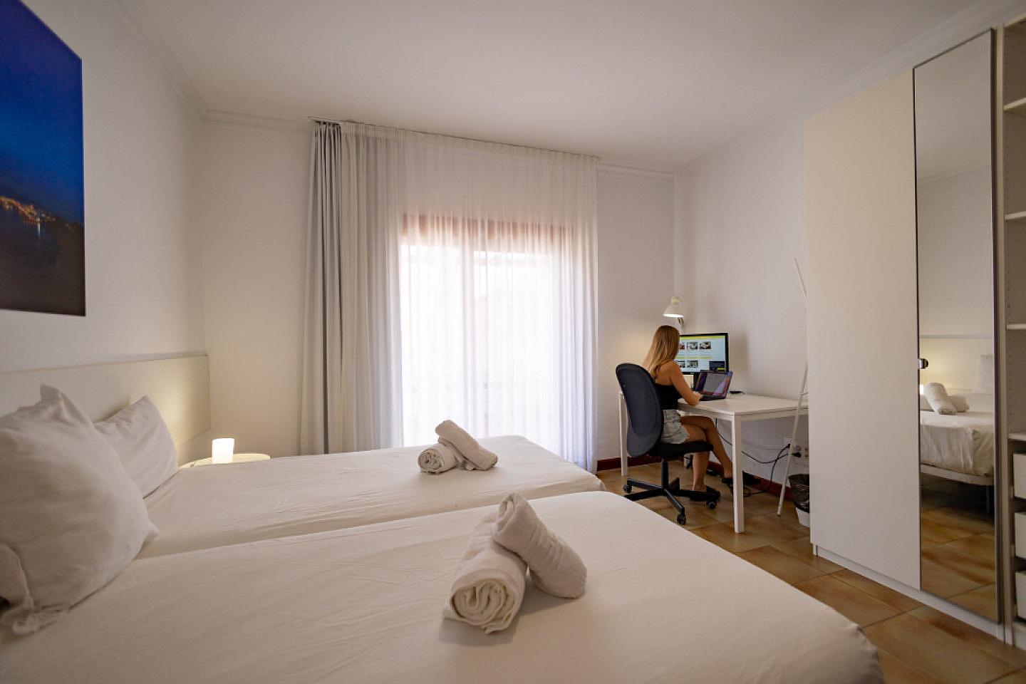 Room (C) Twin Bed 2X (100cm X 200cm) - 21