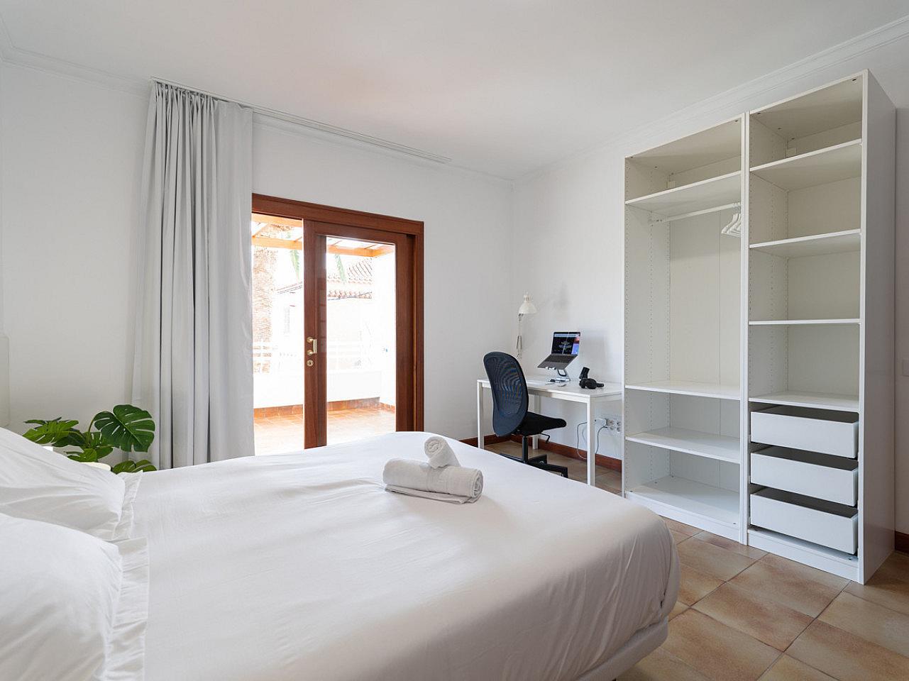 Room (C) Twin Bed 2X (100cm X 200cm) - 8