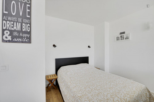 Alcove studio in Montparnasse, Double bed
