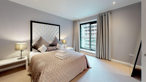 Harrington Canary Wharf - Gallery - 10