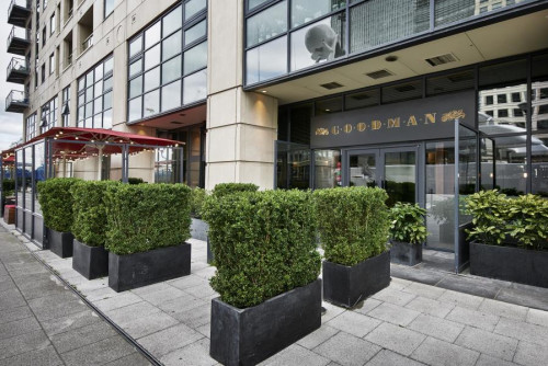 Harrington Canary Wharf - Gallery - 3
