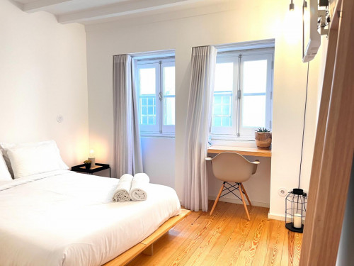 Double bedroom, with private bathroom