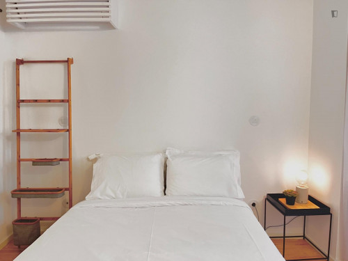 Double bedroom, with private bathroom - Gallery - 5