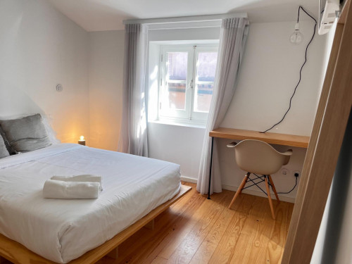 Double bedroom, with private bathroom