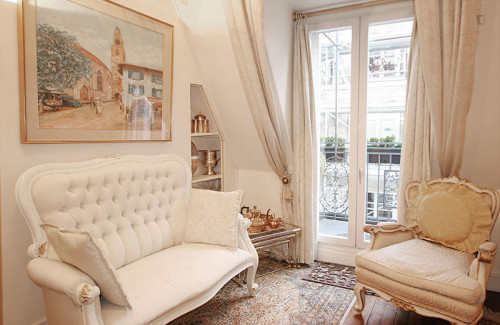 Posh studio flat near Rambuteau metro station  - Gallery -  5
