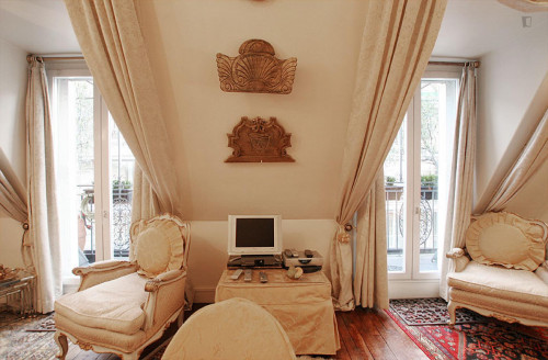 Posh studio flat near Rambuteau metro station - Gallery - 9
