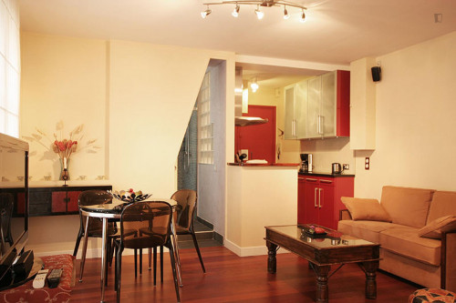 Glamorous 1-bedroom apartment near Place de la Bastille