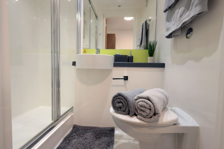 En-Suite - 3